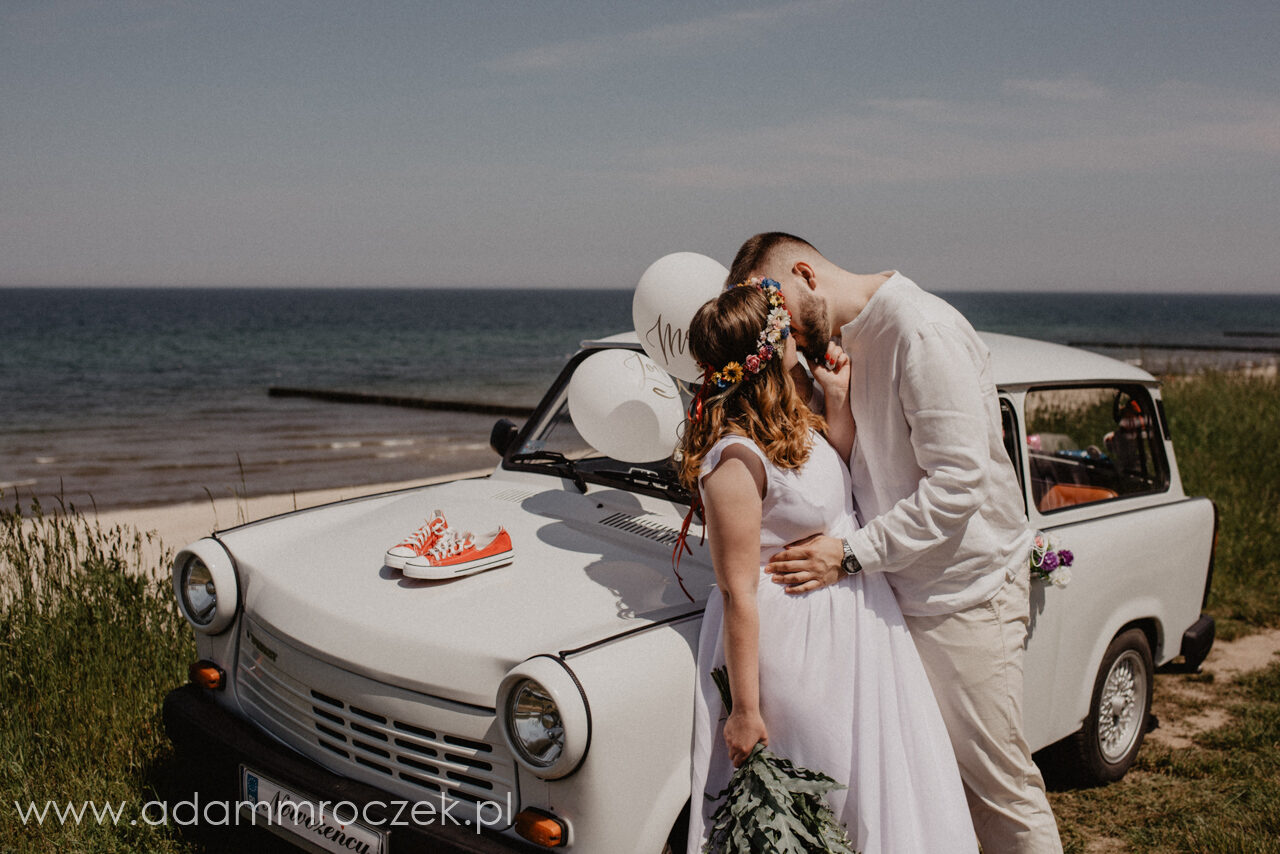sesja ślubna nad morzem