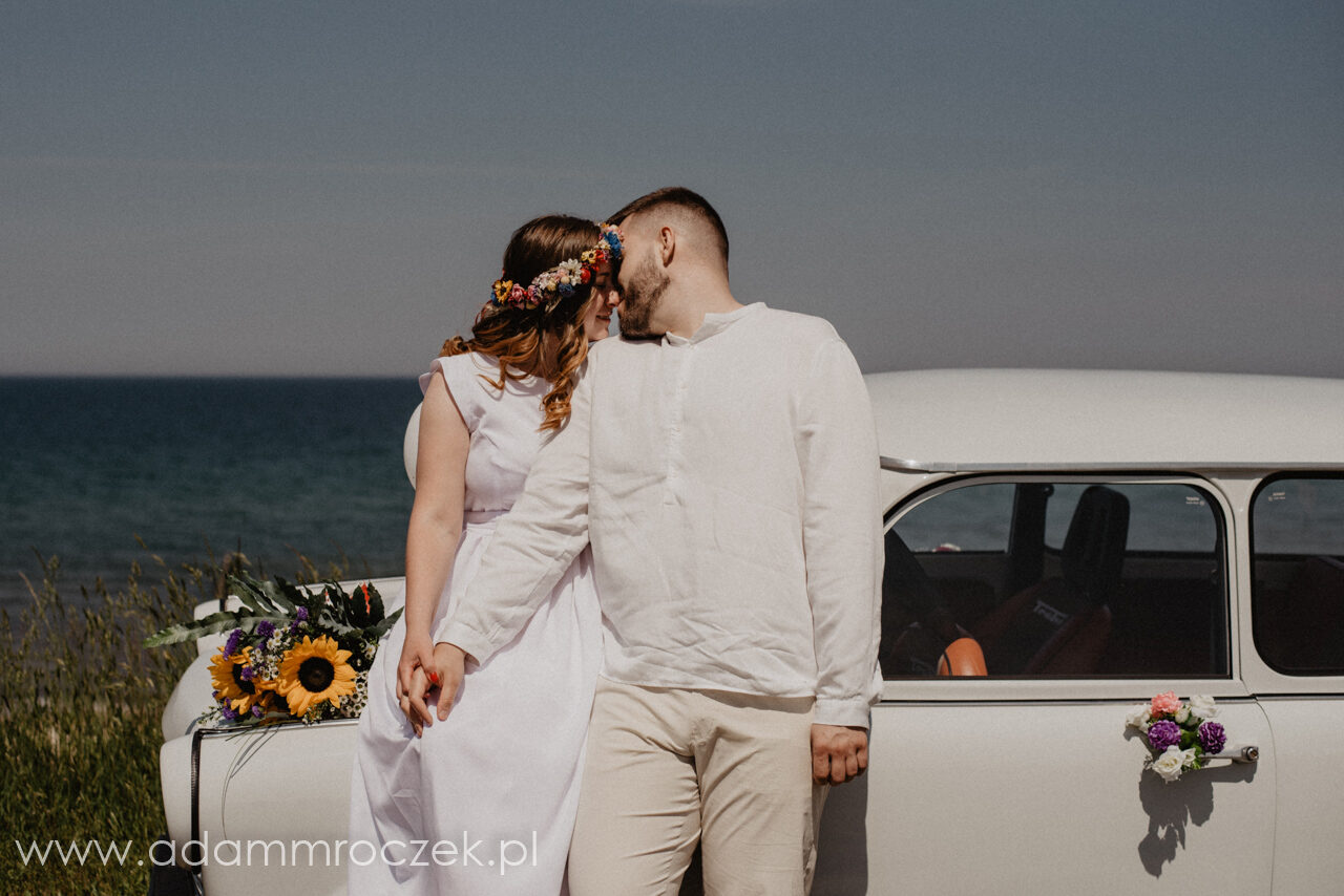 sesja ślubna nad morzem