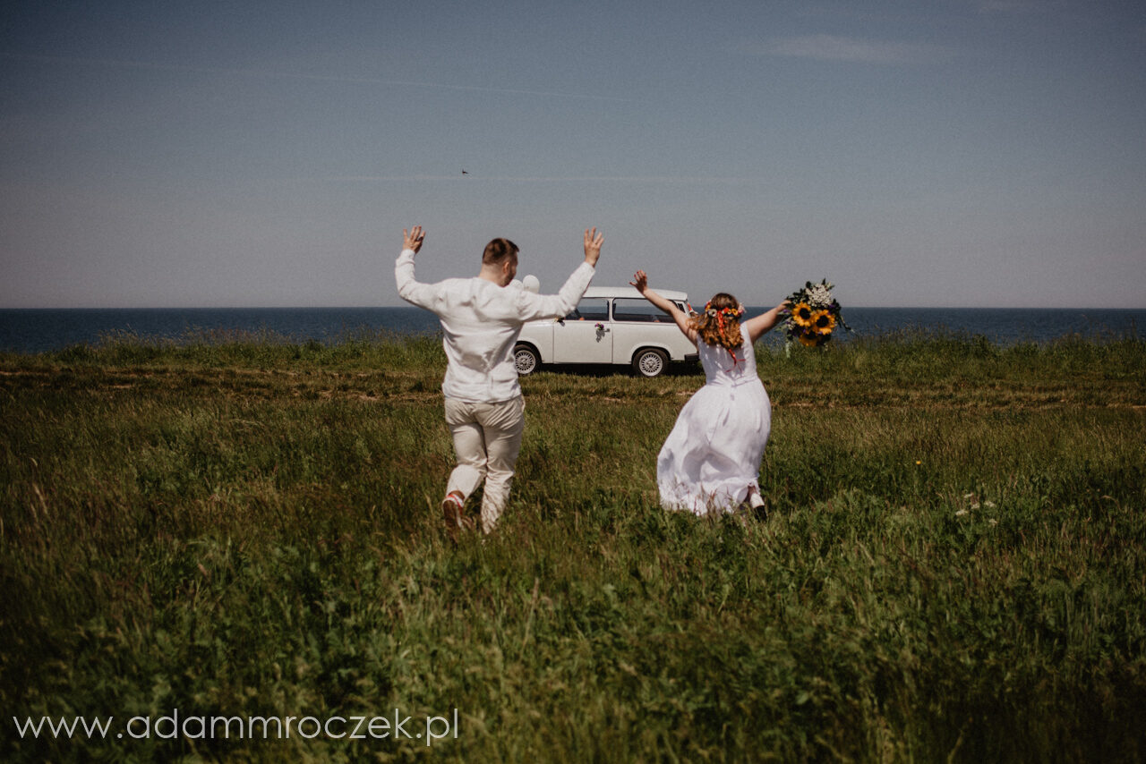 sesja ślubna nad morzem
