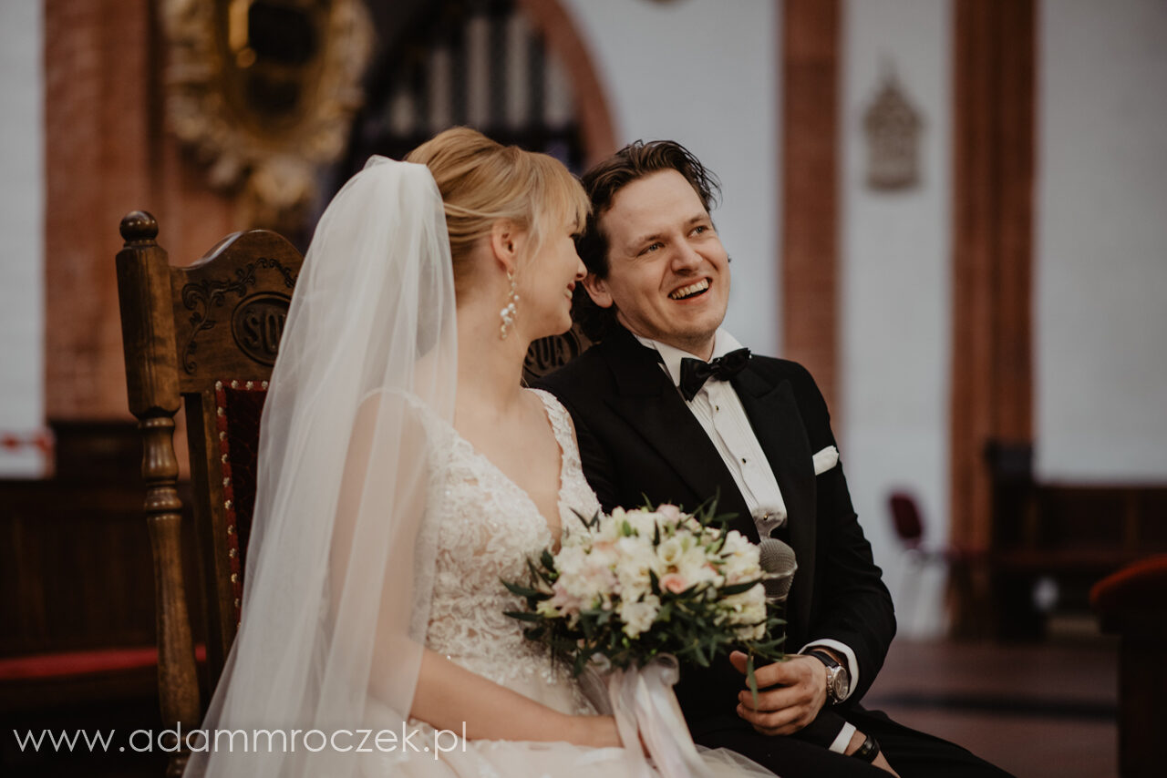 kościół garnizonowy, ślub, zdjęcia ślubne, fotografia