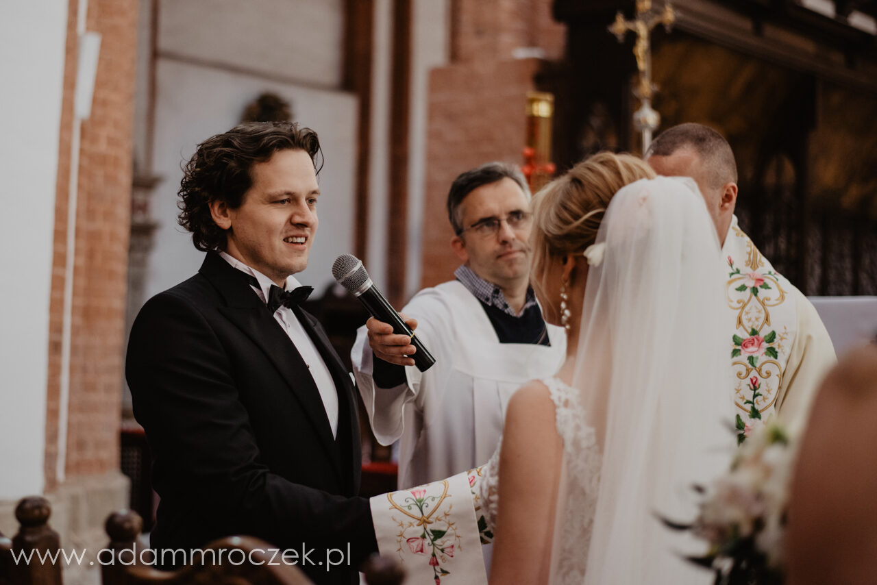 kościół garnizonowy, ślub, zdjęcia ślubne, fotografia