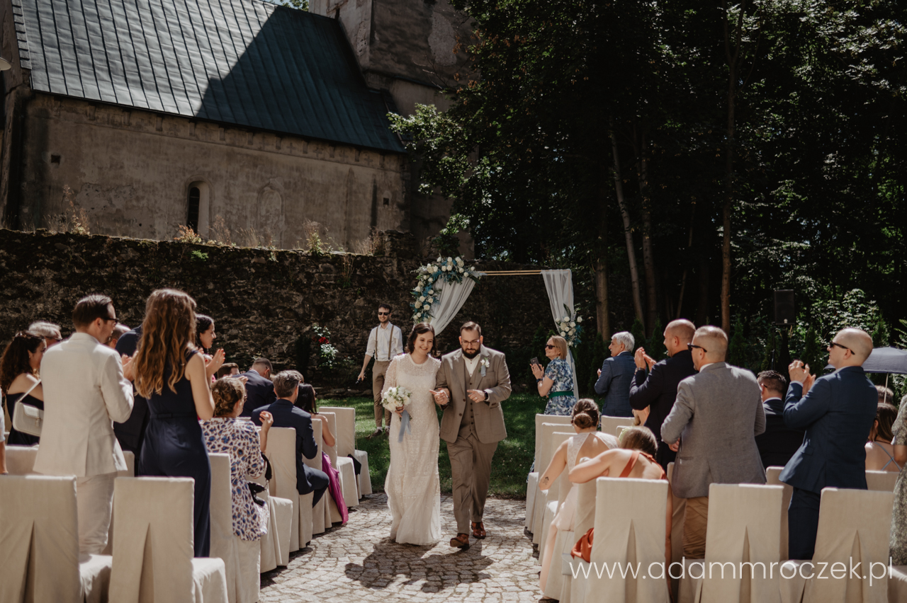Pałac Lubiechowa ślub plenerowy