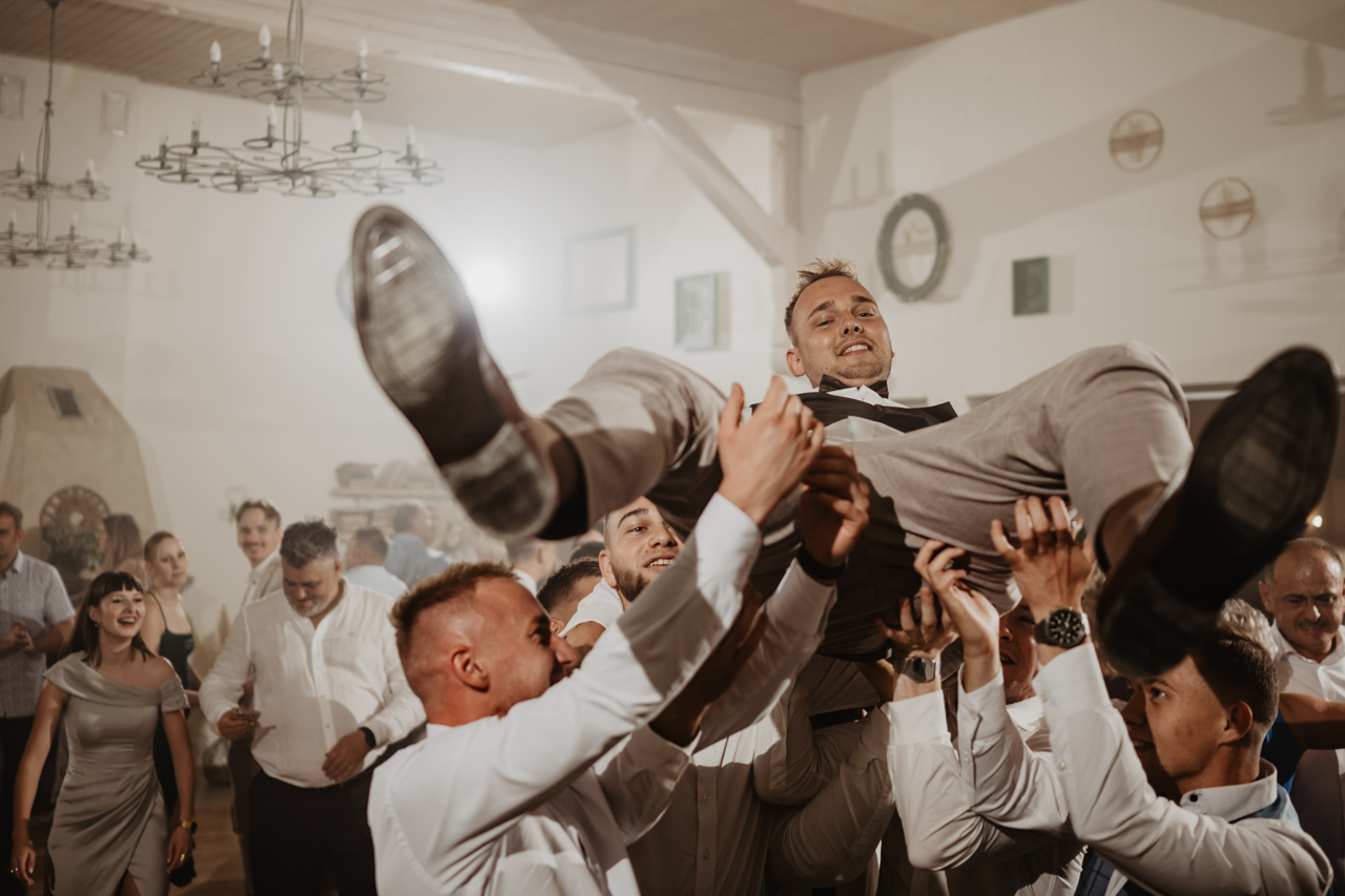 ślub i wesele w restauracji karolówka