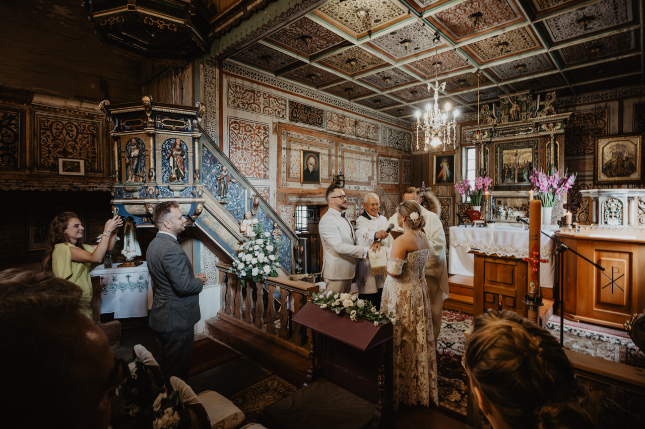 kościół w rybnicy leśnej